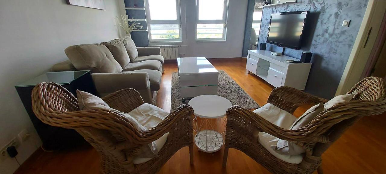 Apartman Tea Belville Belgrad Exterior foto